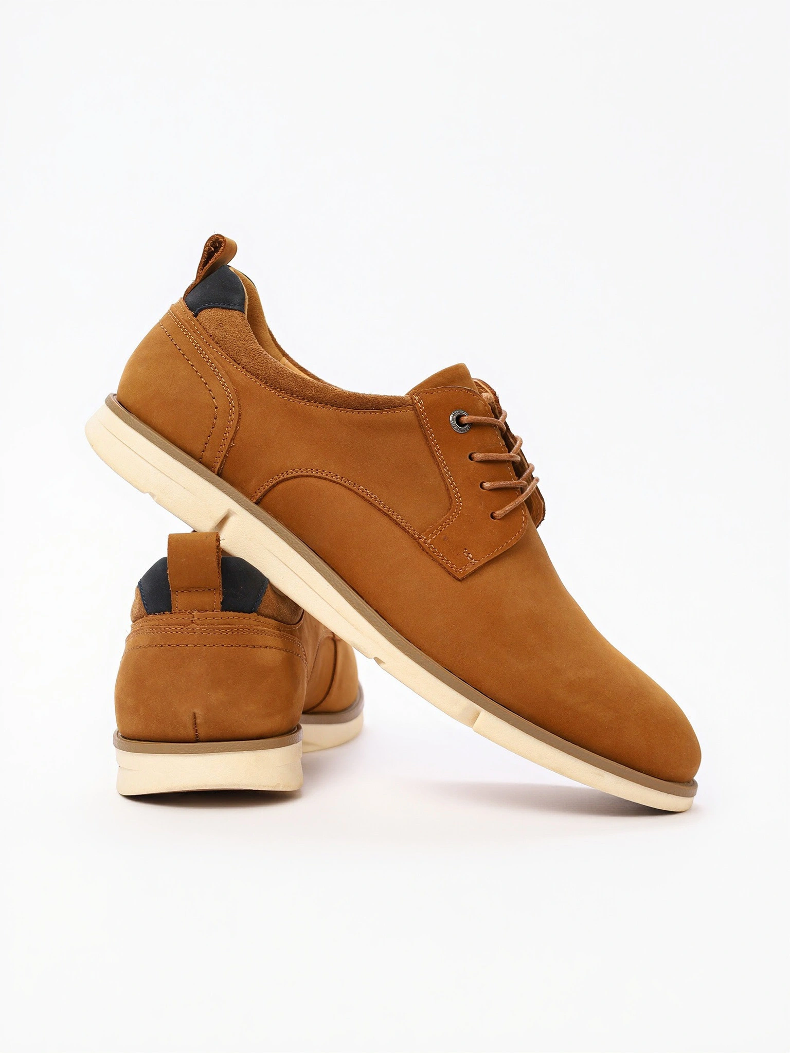 Туфли-дерби коричневого цвета со шнуровкой